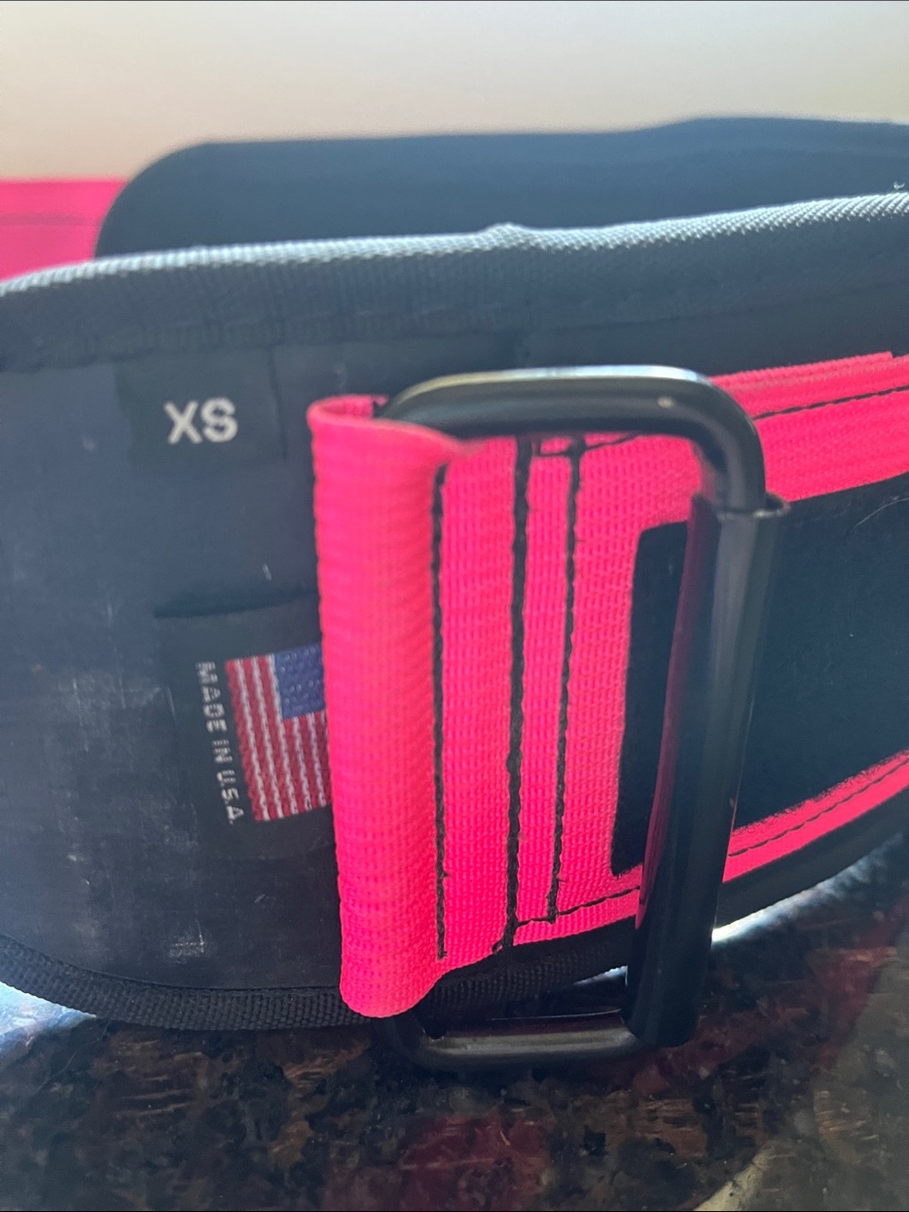 ROGUE USA NYLON WEIGHTLIFTING BELT — XS Pink - Picture 5 of 7